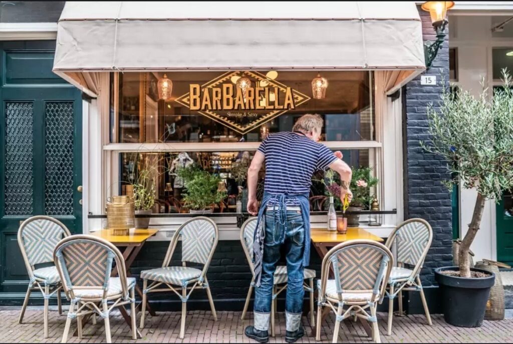 Chef Kabel voorkant van Barbarella kaarsjes aandoen