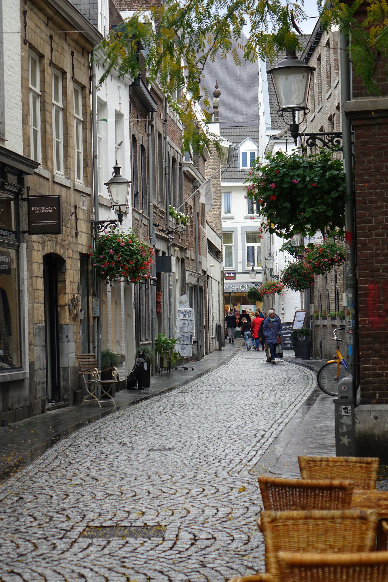 maastricht-4695370_1920