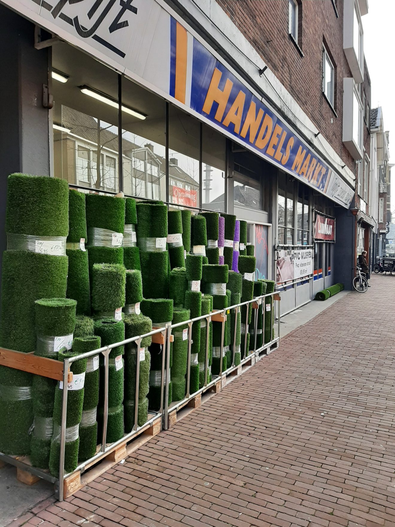betreuren gesmolten Naleving van 3 Meter breed Kunstgras en Tapijt - Handelsmarkt Nijmegen B.V.