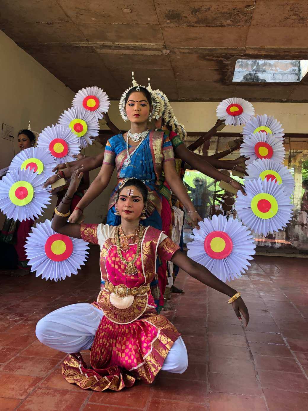 dance music Kinderen in India Isai Maiyam