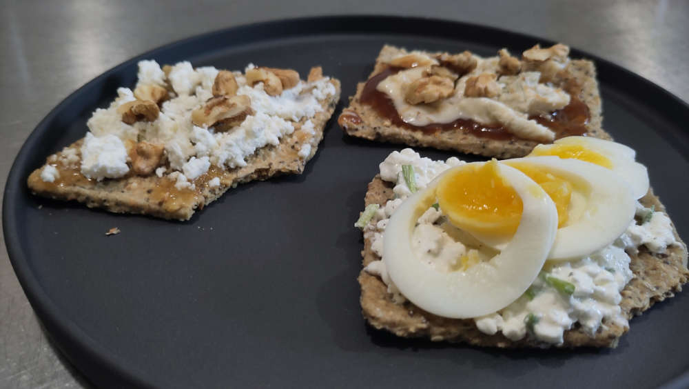 Odin Kari's Knekkebrod belegd_
