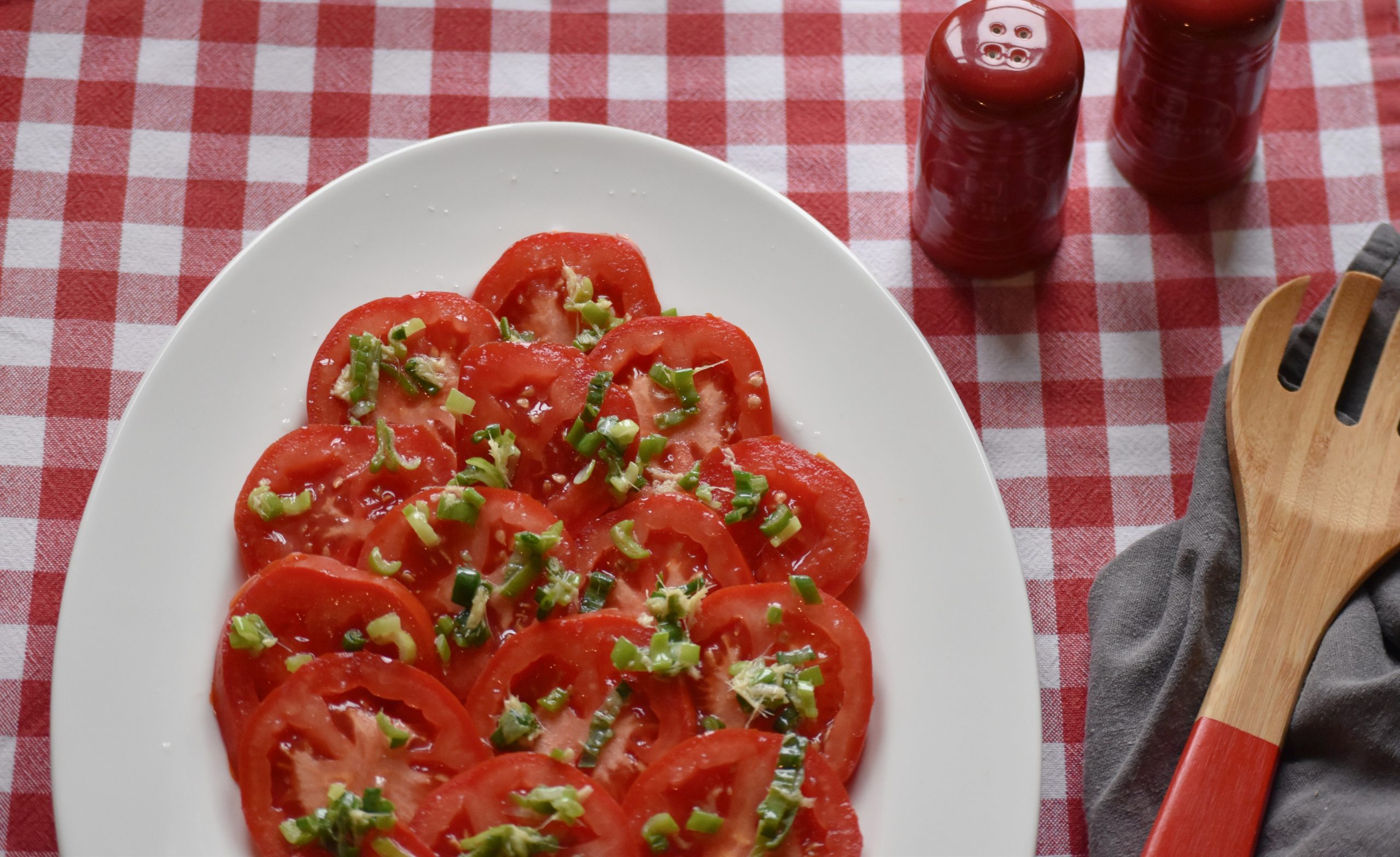 Tomaten salade met gember van Ottolenghi