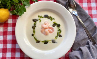 Jamie's knolselderijsoep met citroen olie