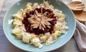 witlofsalade met gerookte makreel